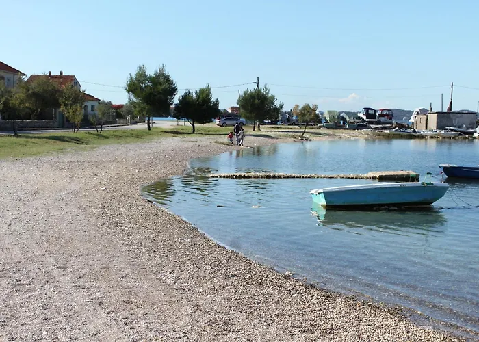 Апартаменты With Parking Space Sukosan, Zadar - 23347 Сукошан
